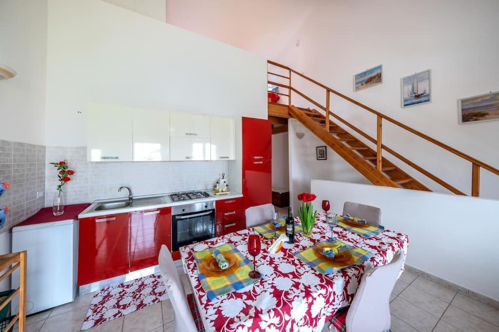 Casa Vacanza Sotto Torre 卡拉赛达 外观 照片